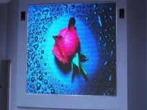 苏州室内表贴三合一P7.62LED显示屏