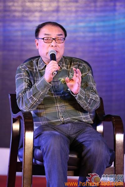 上海广告协会户外广告委员会主任裘东明