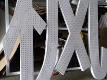 麗枫酒店冲孔字